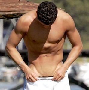 cristiano-ronaldo-no-shorts-shaved