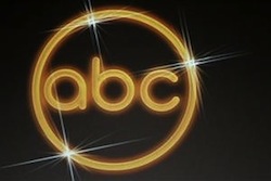 2010-03-02T204912Z_01_BTRE6211LUG00_RTROPTP_3_BUSINESS-US-CABLEVISION_article_detail_lead