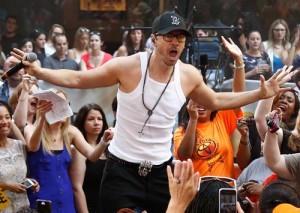 donnie wahlberg carly fiorina