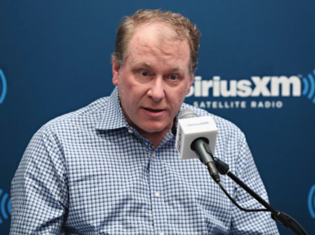 Curt Schilling to host new baseball show