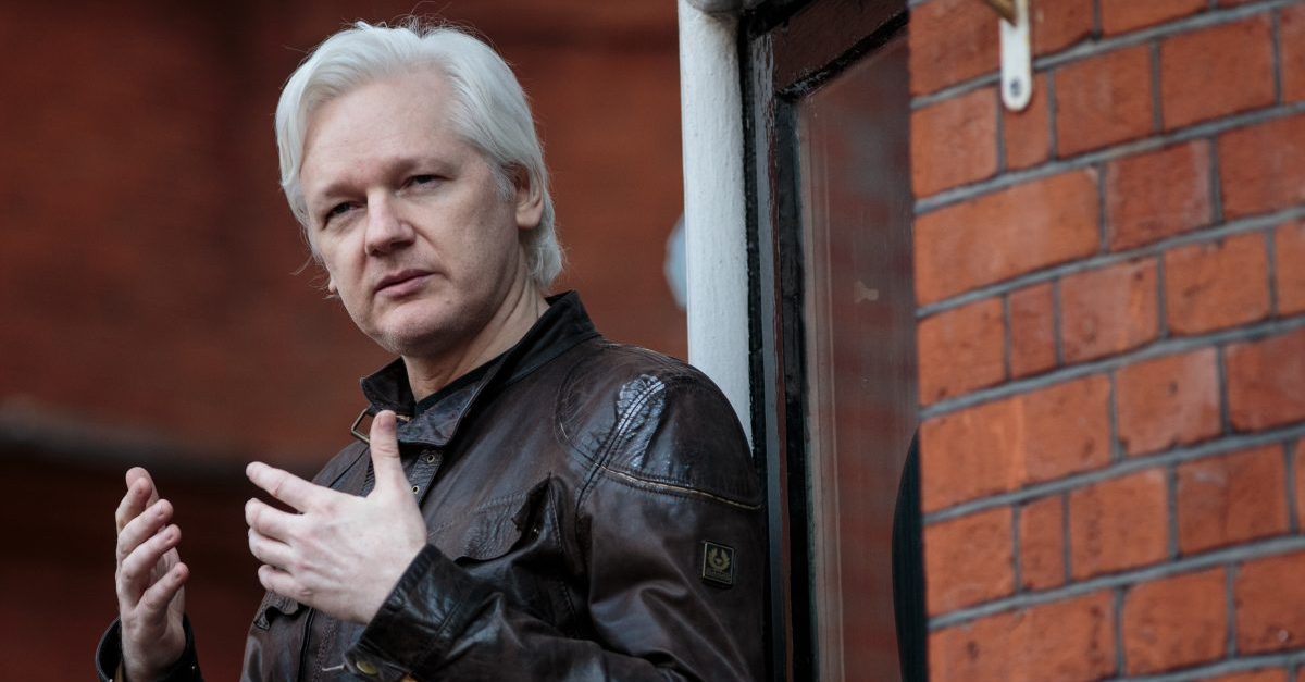 Wikileaks Founder Julian Assange Granted Limited Right To Appeal US Extradition (mediaite.com)
