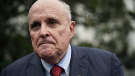 Rudy Giuliani Issues Bizarre 'Ivessapology' Tweet After Deleting Doctored Pelosi Video