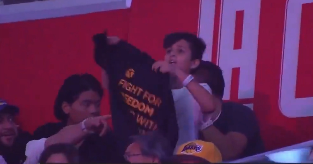 Stand with Hong Kong' shirts handed out before LA Lakers game