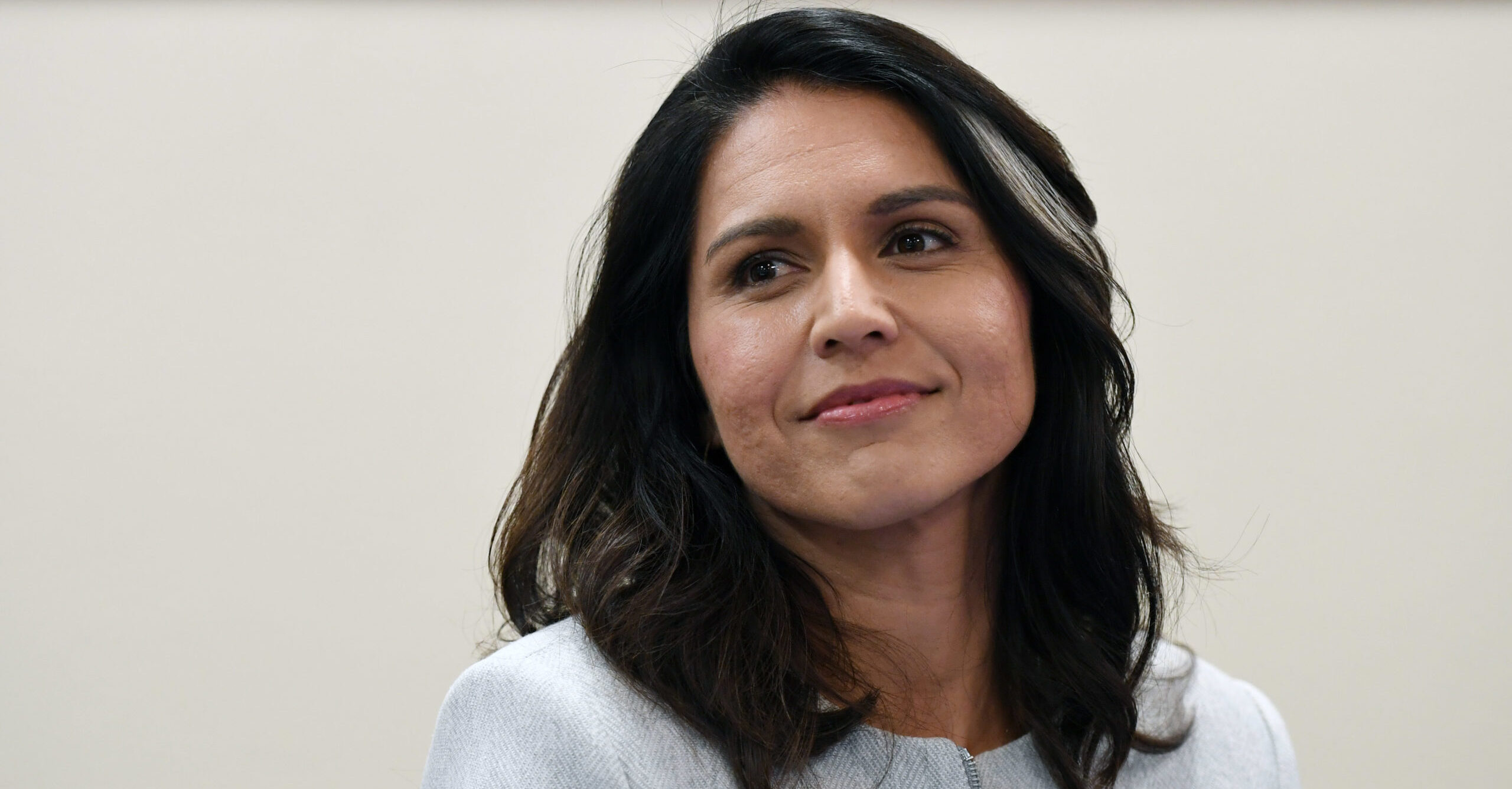 Tulsi Gabbards Journey From Bernie Supporter Fox News Host 5625