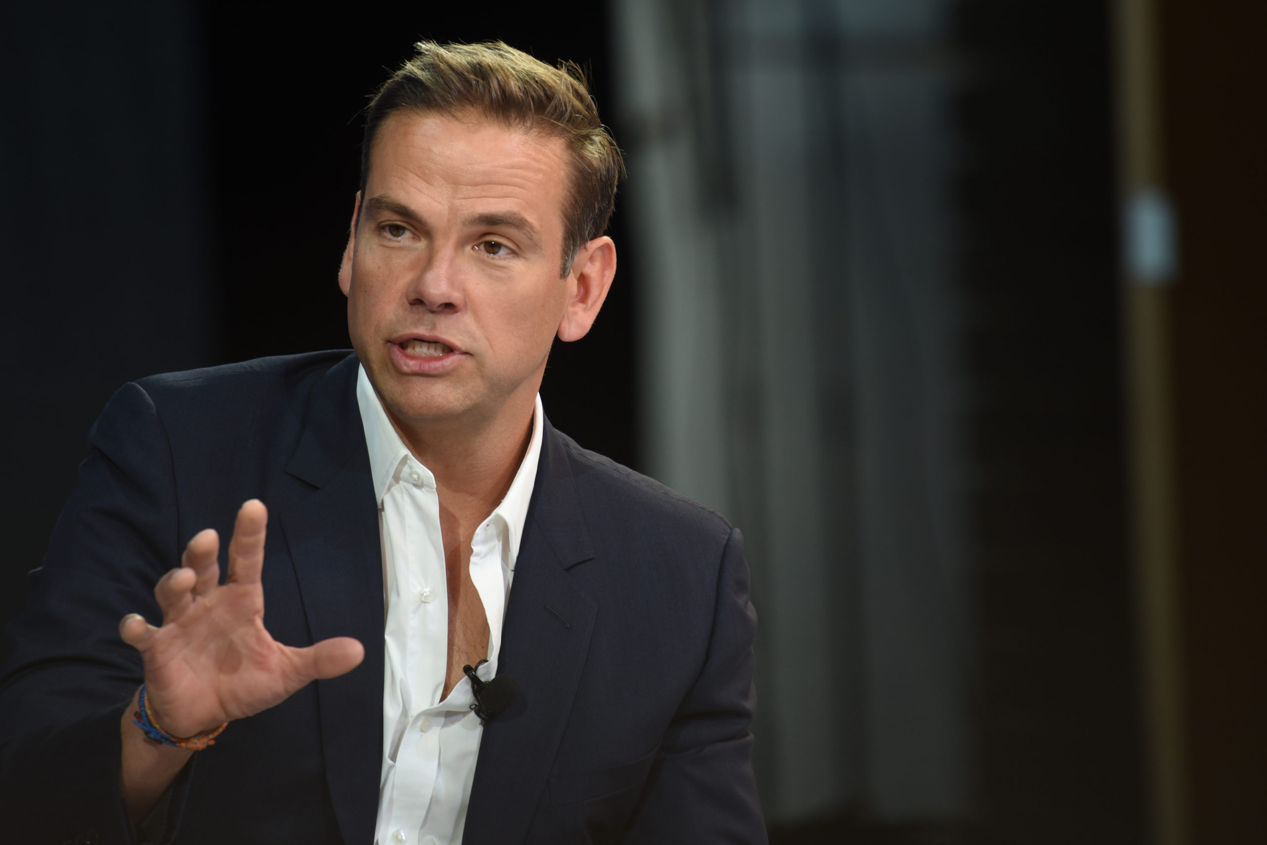 Fox's Lachlan Murdoch and Suzanne Scott Take Pay Cuts