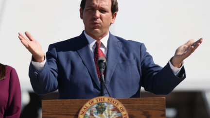 florida gov ron desnatáis