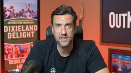 Clay Travis blasts media treatment of Aaron Rodgers