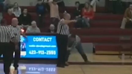 Jeremy Faison tries to pants ref