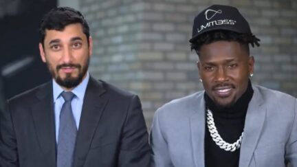 Antonio Brown says Bucs offered him $200k to go to 