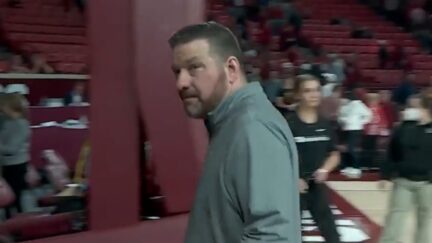 Chris Beard confronts Oklahoma fan