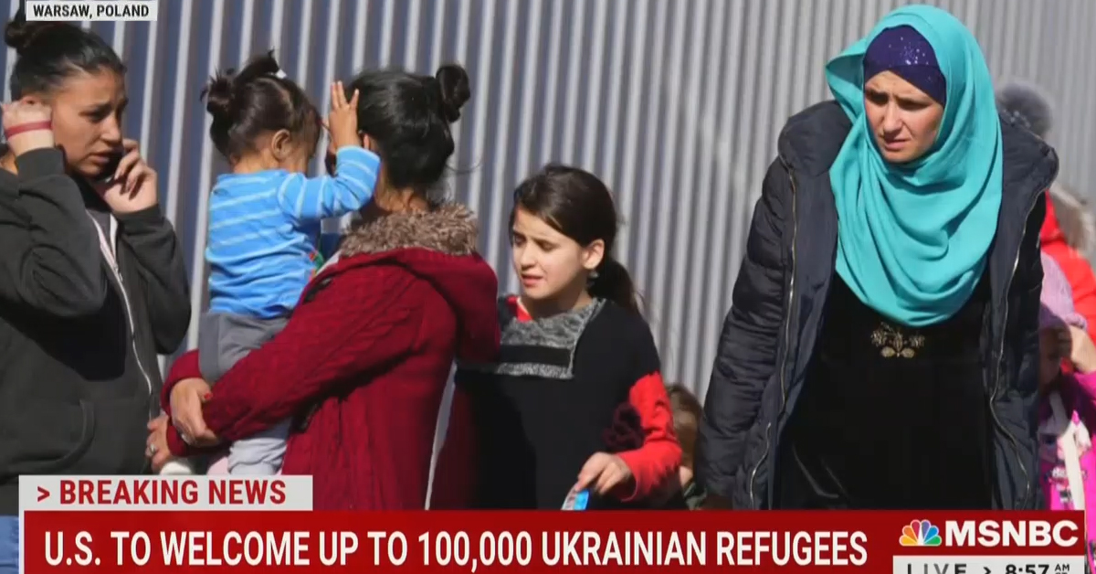 Ukraine refugee wearing hijab arrives in Poland as MSNBC host Ali Velshi explains that Ukrainian refugees are white Christians