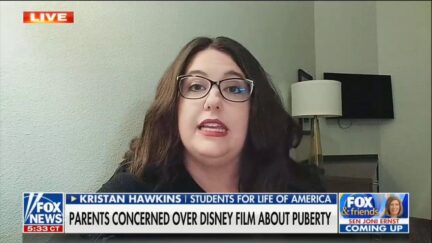 FOX and Friends Sunday - 05_00_01 AM