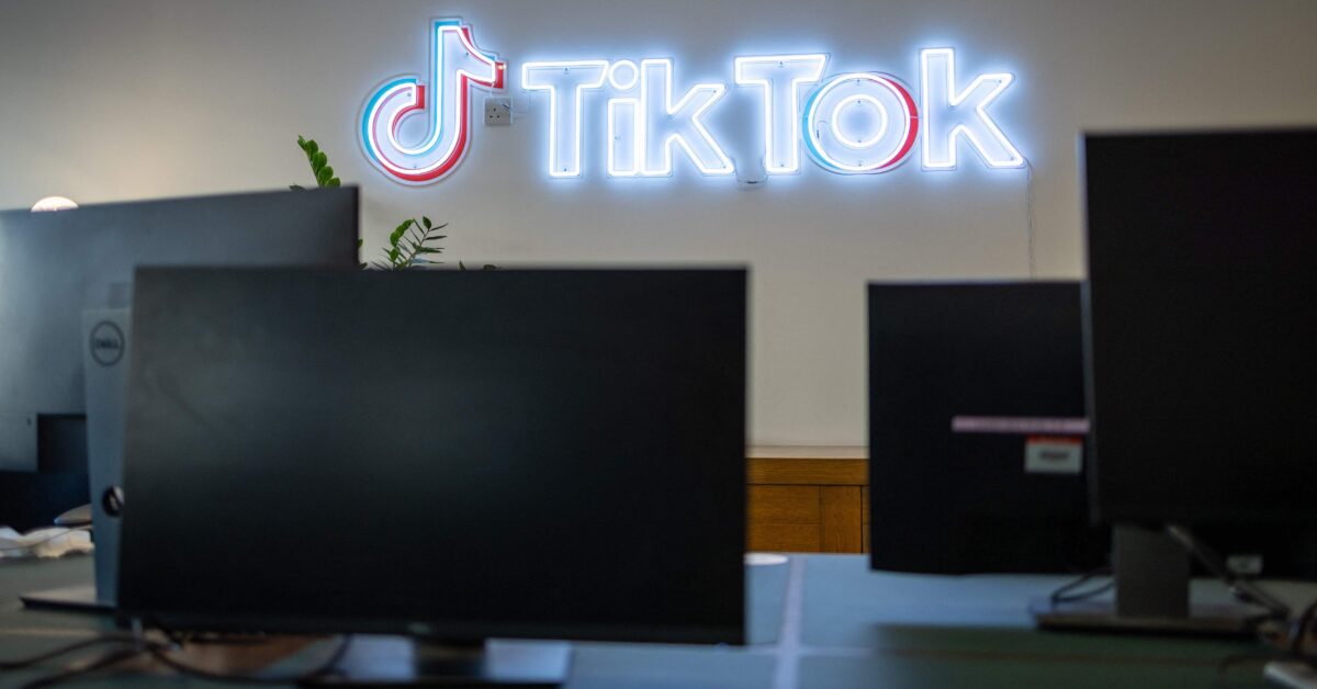 FCC Commissioner Asks for TikTok to Be Removed from App Stores