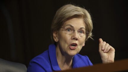 Elizabeth Warren Claims People Tell Her They'd Vote for Her If She 'Had a Penis'