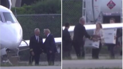 Trump Boards Plane Being Loaded With Parade of Comically Heavy File Boxes - 2 DAYS After Feds Asked About Missing Docs
