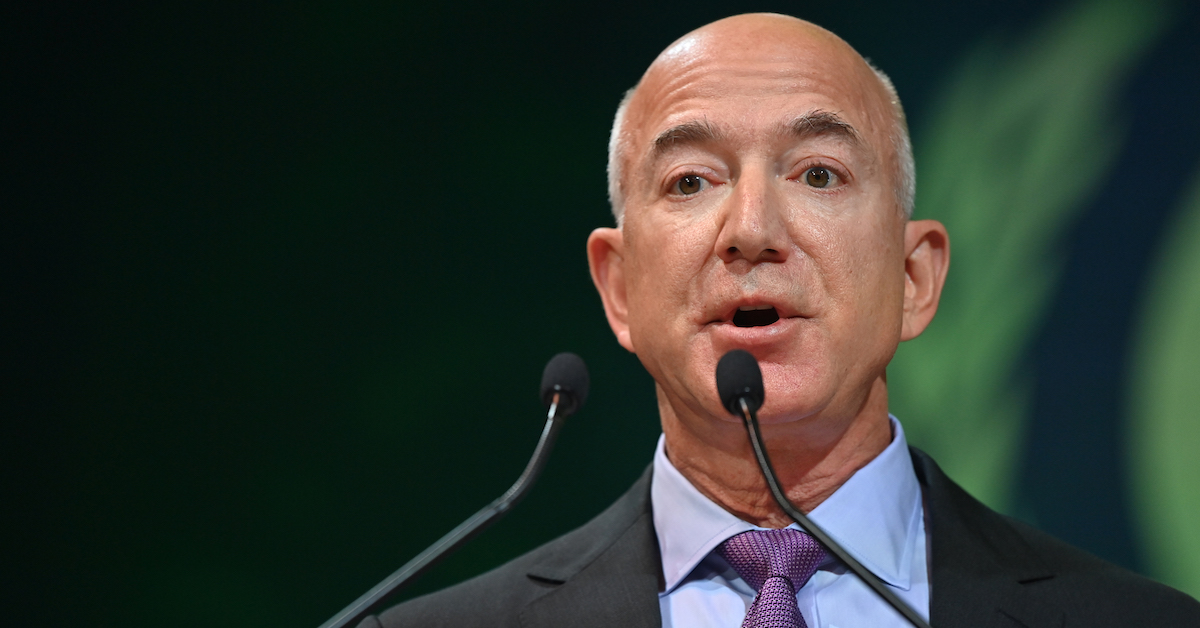 Bezos, Other Business Titans Warning That a Recession Is Coming