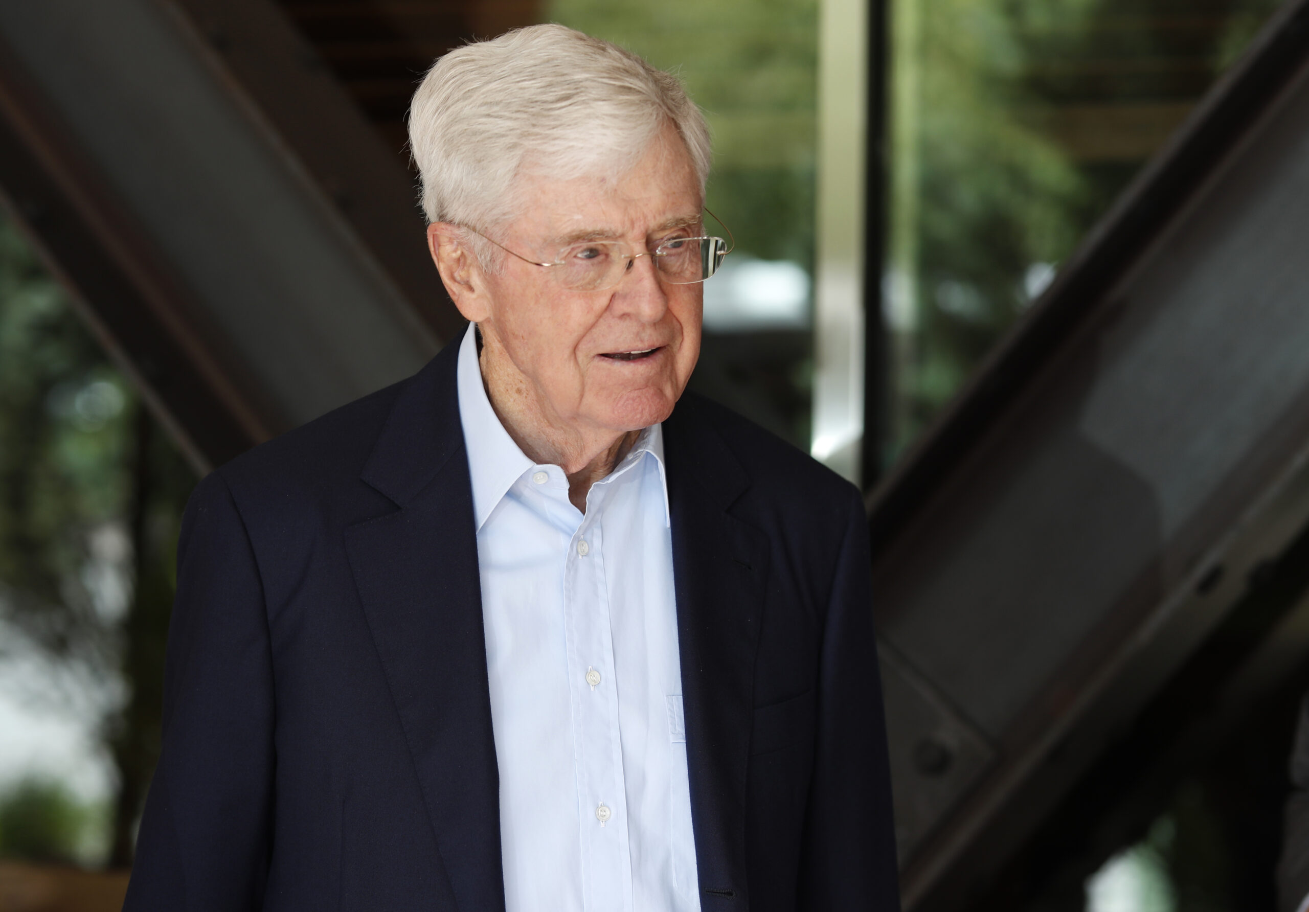 Trump Lashes Out at ‘Very Stupid, Awkward, and Highly Overrated Globalist’ Charles Koch (mediaite.com)