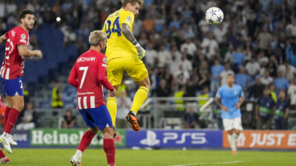 Lazio goalkeeper Ivan Provedel scores the equalizing goal against Atletico Madrid