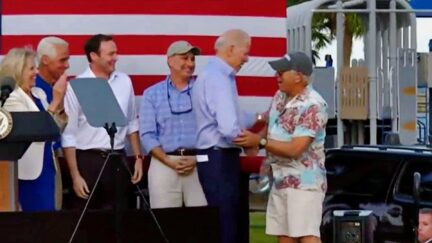 WATCH Jimmy Buffett Roasts Trump In Song At Biden Hillary Rally