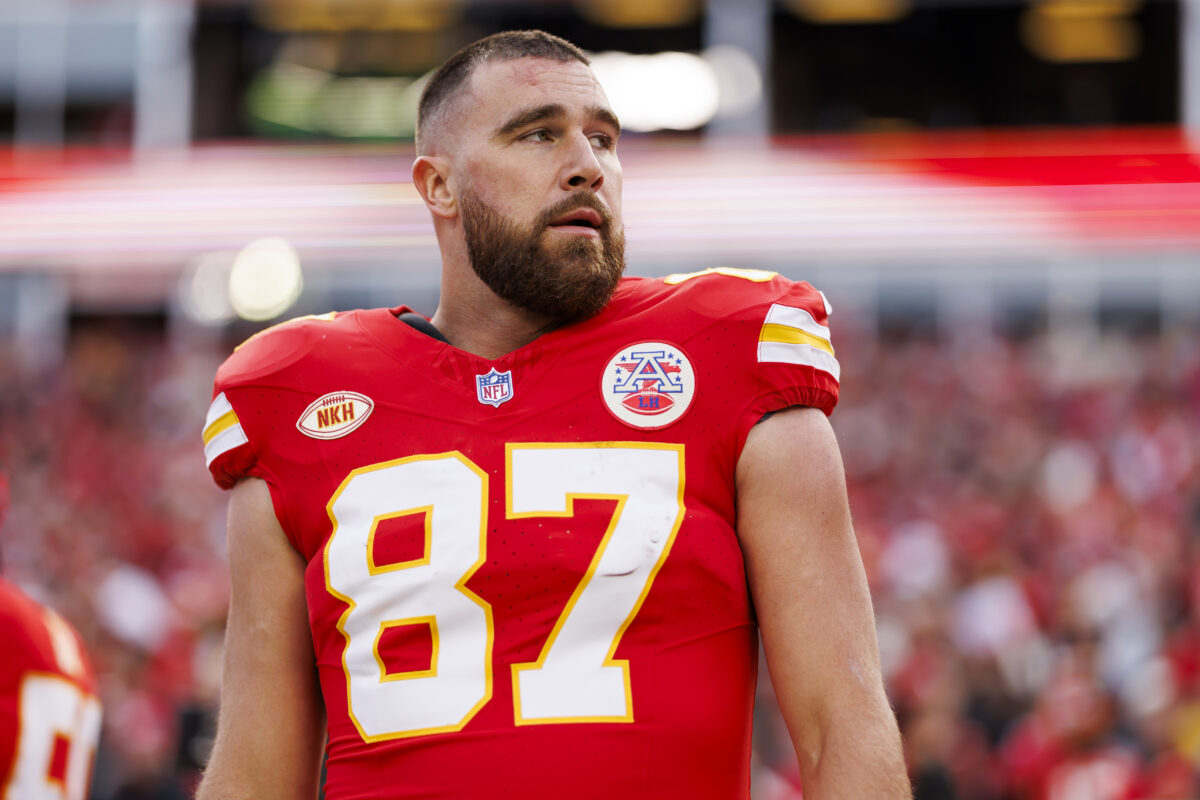 Entertainment Tonight Roasted for Travis Kelce Story