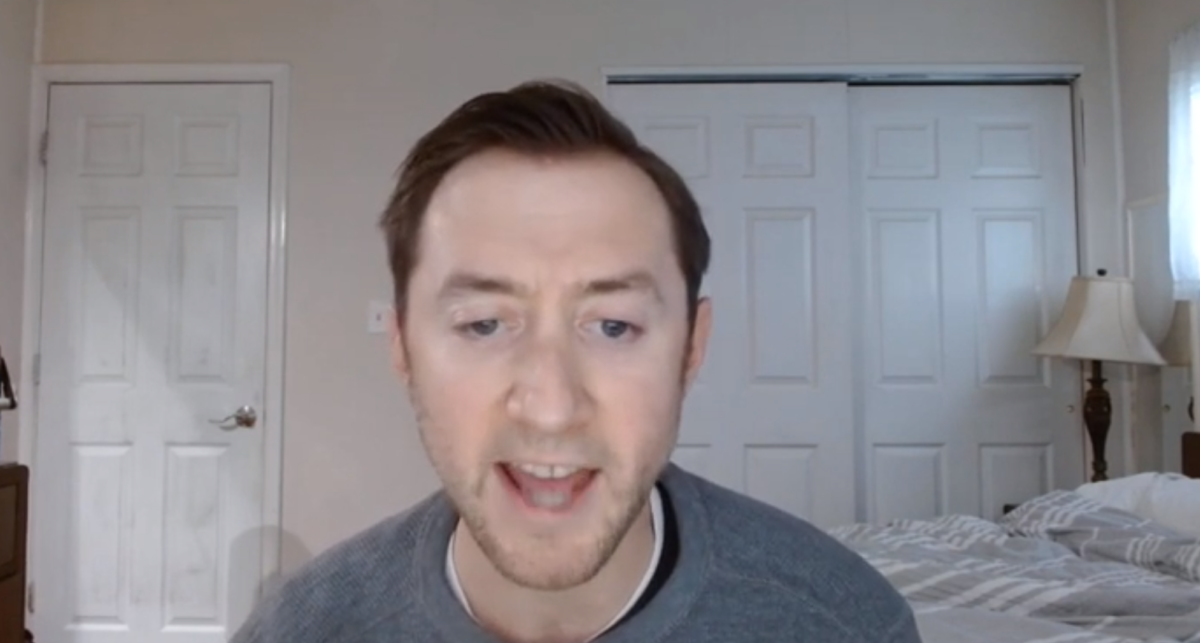 Man Displays 'Federal Employee' Father's Severed Head Man Displays 'Federal Employee' Father's Severed Head