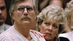 Fred Goldman (L) and his wife Patti Glass sit in the courtroom as O. J. Simpson appears in Los Angeles County Superior Court for his preliminary hearing in Los Angeles, California, Thursday, June 30, 1994. Simpson is charged in the slashing deaths of his ex-wife, Nicole Brown Simpson, and her friend Ron Goldman. Fred Goldman is the father of Ron Goldman.