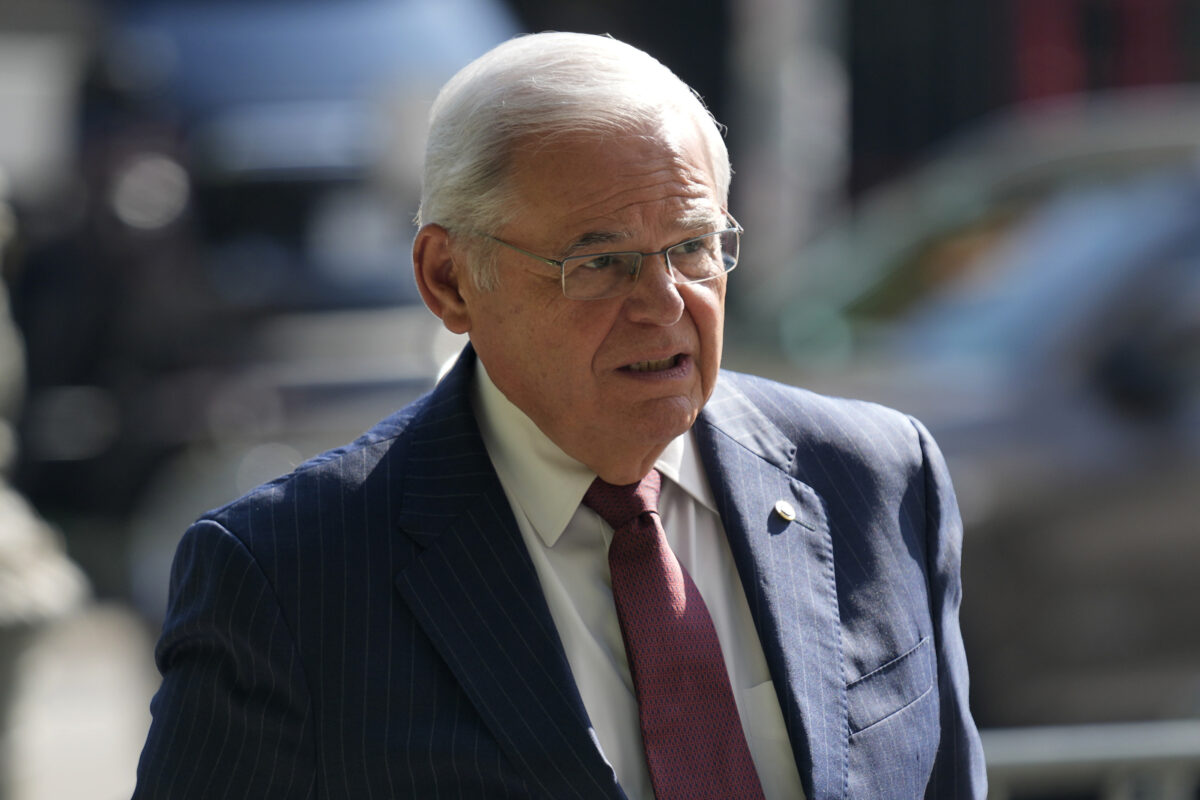 Democratic Ex-Senator and Felon Raked Over the Coals for Tweets ‘Shopping for a Pardon’ from Trump