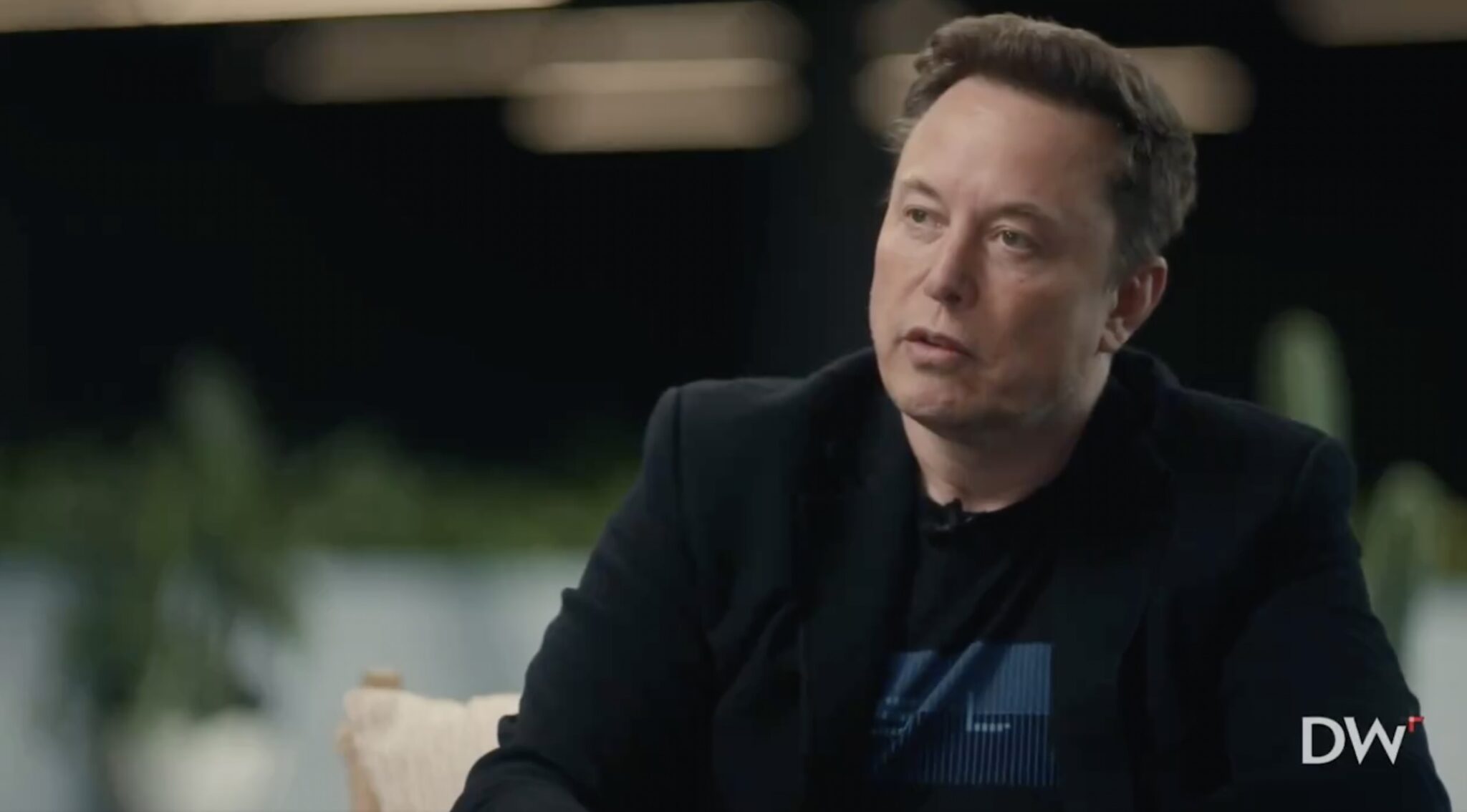 British Lawmakers Want To Question Elon Musk Over Anti-Immigration Riot Posts (mediaite.com)