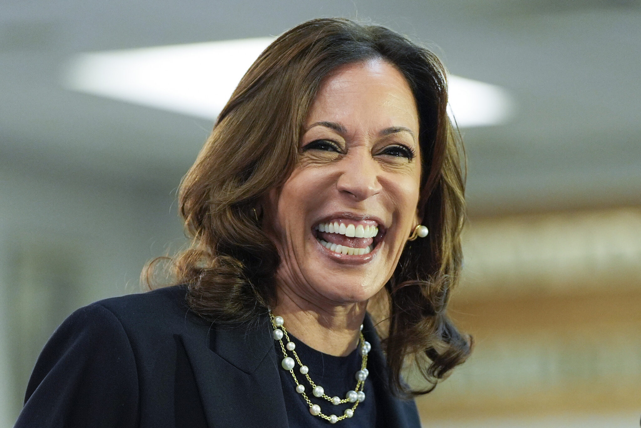 KAMALA DOMINATES in new round of polls — only one day after leading analyst Nate Silver gave Trump 52.4% chance of winning 🚨