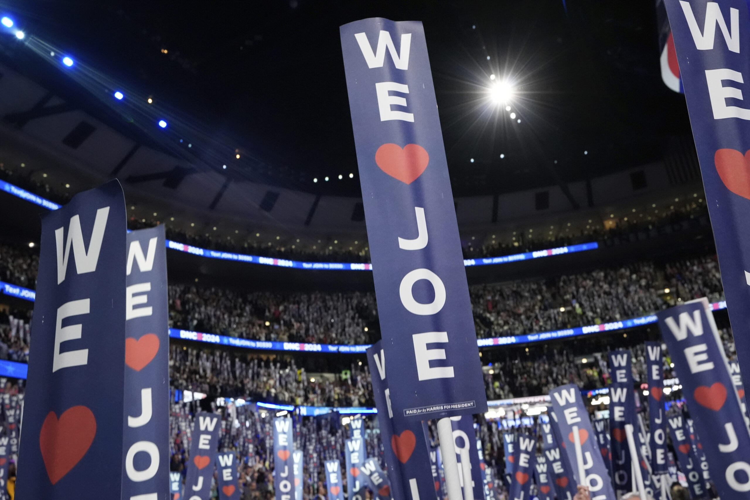 DNC Attendee Smacks Woman in Hijab With ‘We Love Joe’ Stick After She ...