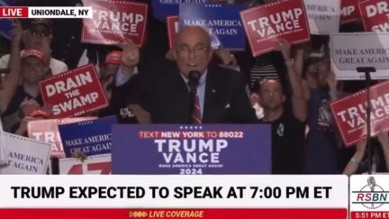 Rudy Giuliani loses it during rally