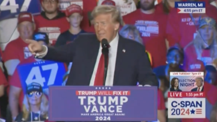 📺 ‘Who Cares?!’ Trump Rally-Goer Interrupts Former President’s Rant About Biden (mediaite.com)