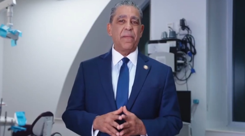Adriano Espaillat