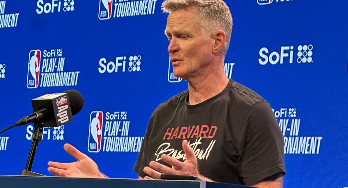 Steve Kerr wears Harvard shirt