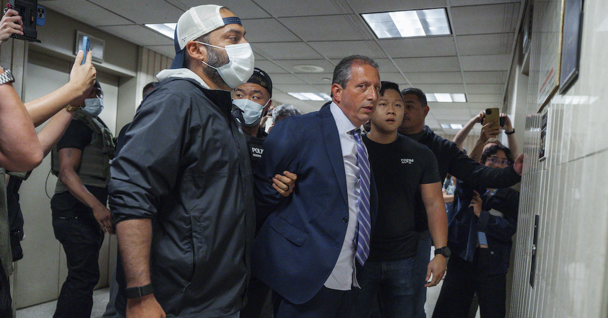 Ex-NYP Editor Comes To Defense of Brad Lander After ICE Scuffle