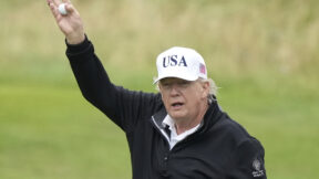 Trump golf