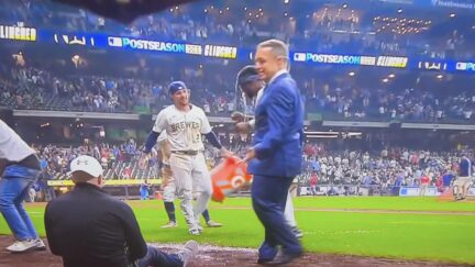 Ken Rosenthal bumps into Milwaukee Brewers team photographer
